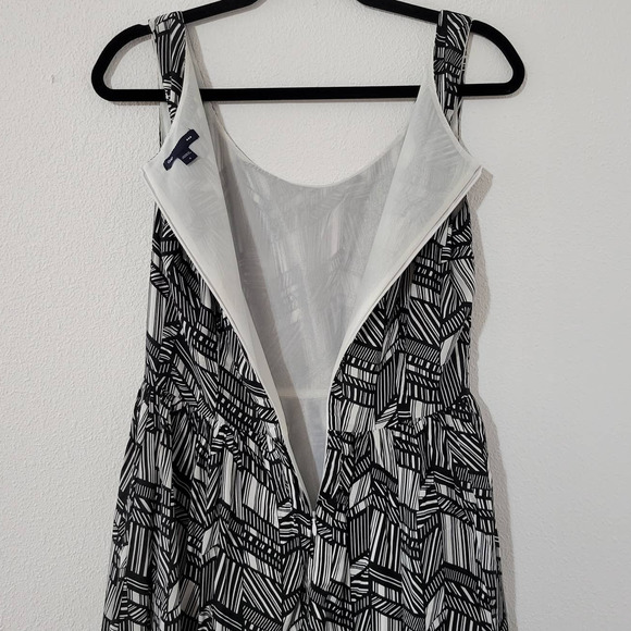 Gap Sleeveless Geometric Print Dress - Picture 5 of 8